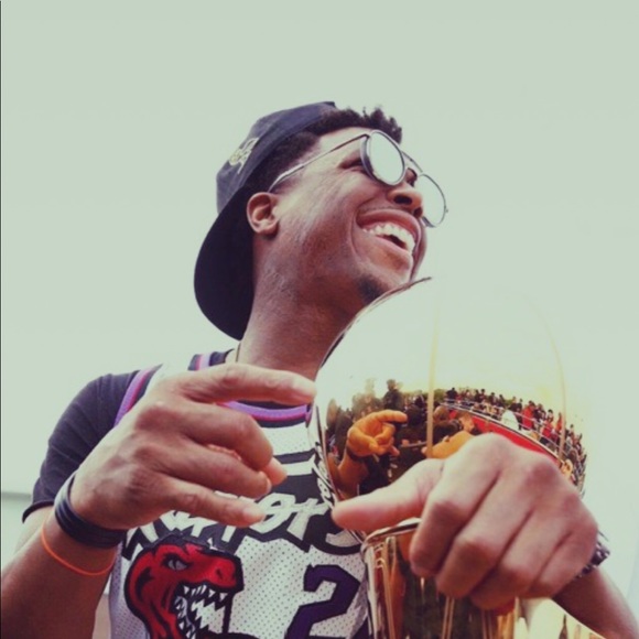 Meet your Posher, Yves - Picture 1 of 1